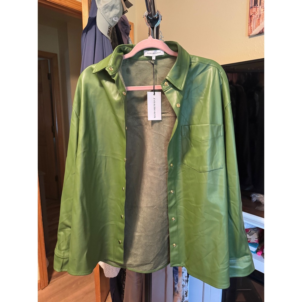 WeWoreWhat Green Faux Leather Moto Jacket NWT Small Gold Hardware Vegan Belted